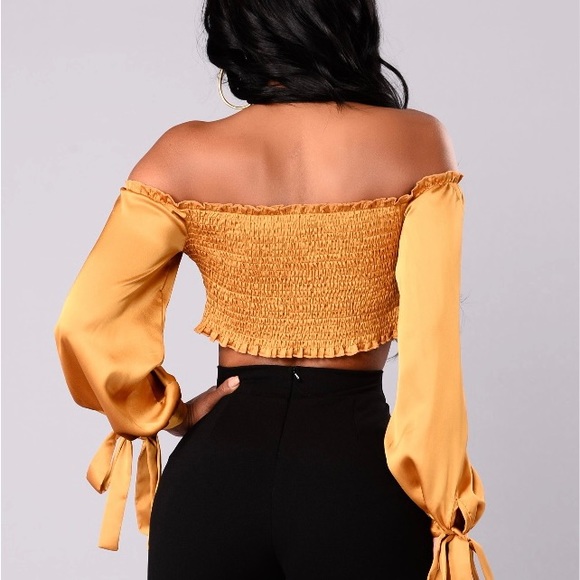 Fashion Nova Gold Long Sleeve Crop Top - Picture 2 of 6